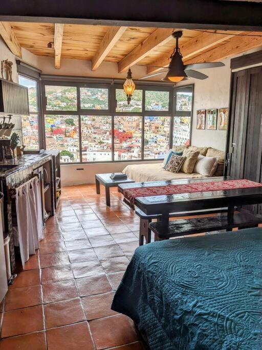 Apartment Spacious Boasting Breathtaking Views